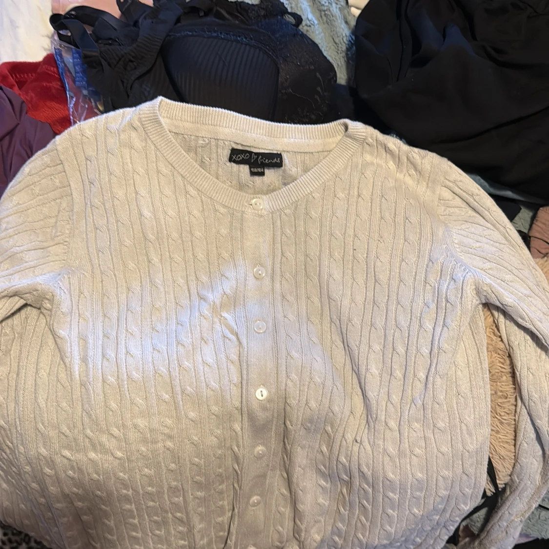 Vit kabelstickad kofta från XOXO friends - 3