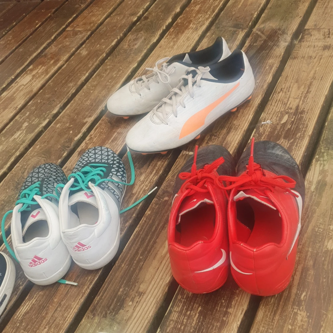 Puma Ferrari sneakers i vitt och svart - 2