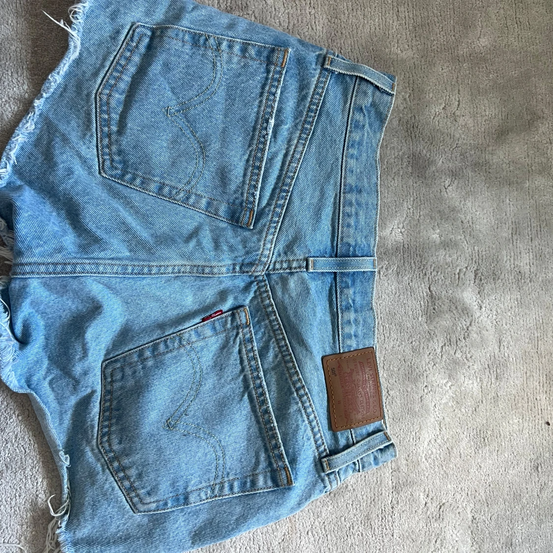 jeansshorts med fransar - 3