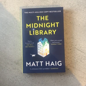 The Midnight Library - Populär bok på TikTok, på engelska i nyskick