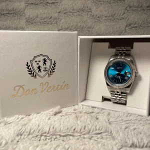 Seiko Datejust Mod - En riktigt fet Datejust Mod! 39mm. Helt ny! Den är helt atomistisk med en NH34 movement‼️Om ni har några frågor är det bara att ställa dem‼️