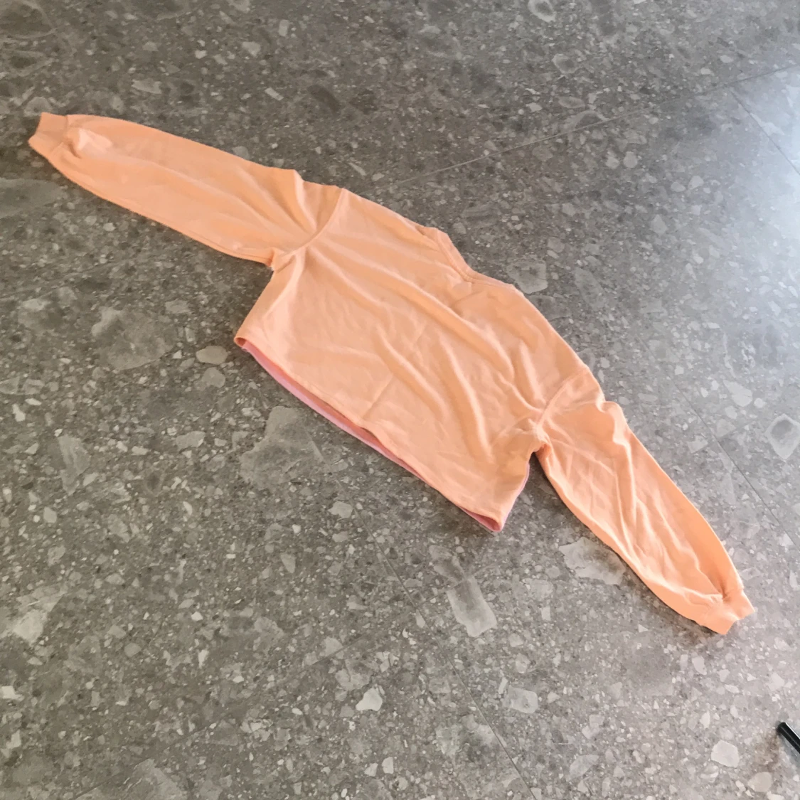 Croppad sweatshirt i pastell från H&M - 3