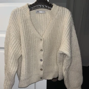 Stickad kofta från zara💓 - Jättefin stickad kofta/tröja från zara