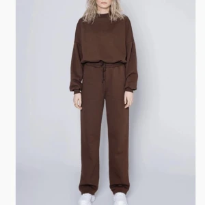 Lxa mjukisset - Storlek xxs men skulle mer säga att det är xs/s. Fint skick. 