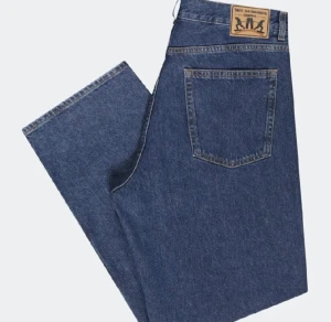 Jeans sweet sktbs - Säljer dessa baggy jeans från sweet sktbs. Säljer pga att jag inte andvänder dem. Ordinarie pris 700kr