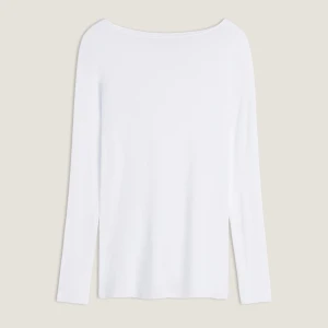 Intimissimi Tröja - Säljer nu min vita Intimissimi tröja då jag aldrig fått användning för den! Använd 1 gång så är precis som ny! Det går bra att använda ”Köp nu”