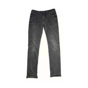 Levi’s 511 - Size: 29/34. Grå. Condition: Vintage. Alla jeans är uppmätta av oss! Har ni frågor eller funderingar är det bara slide DM, tveka inte!