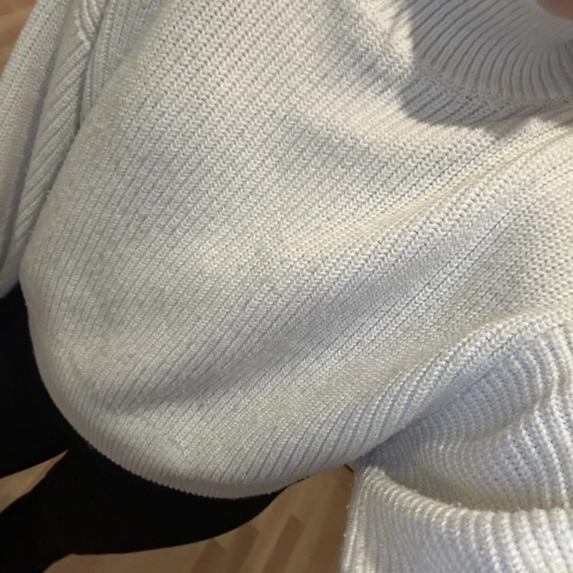 Stickad tröja  - 91