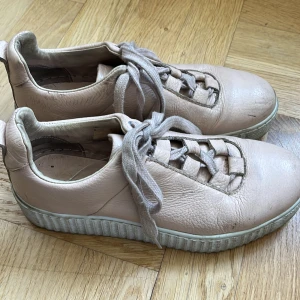 Samsøe Samsøe - Ett par snygga skor Samsøe Samsøe. Storlek 38