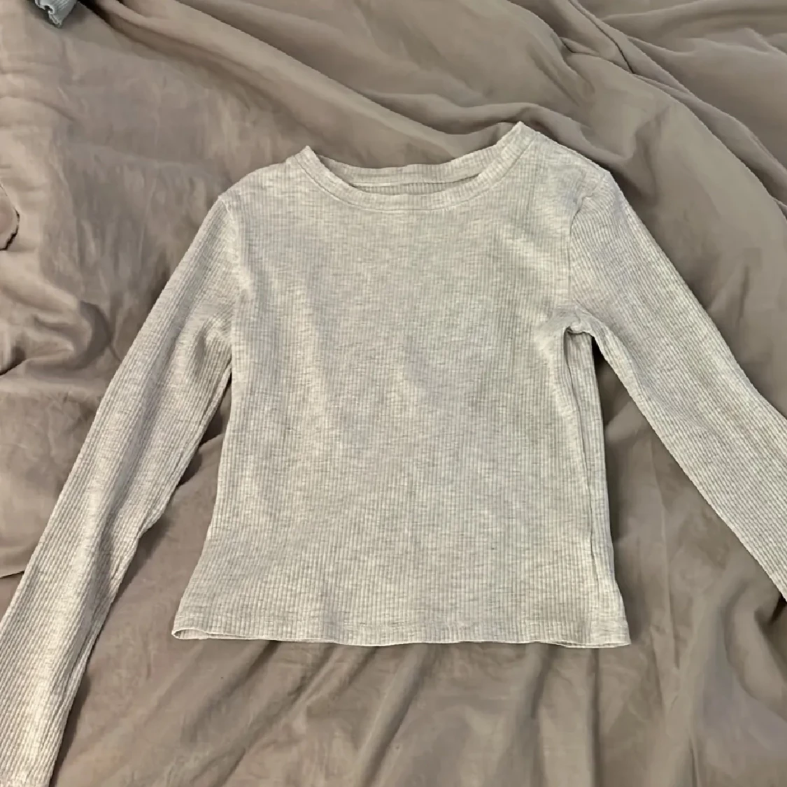 Grå long sleeve - 90