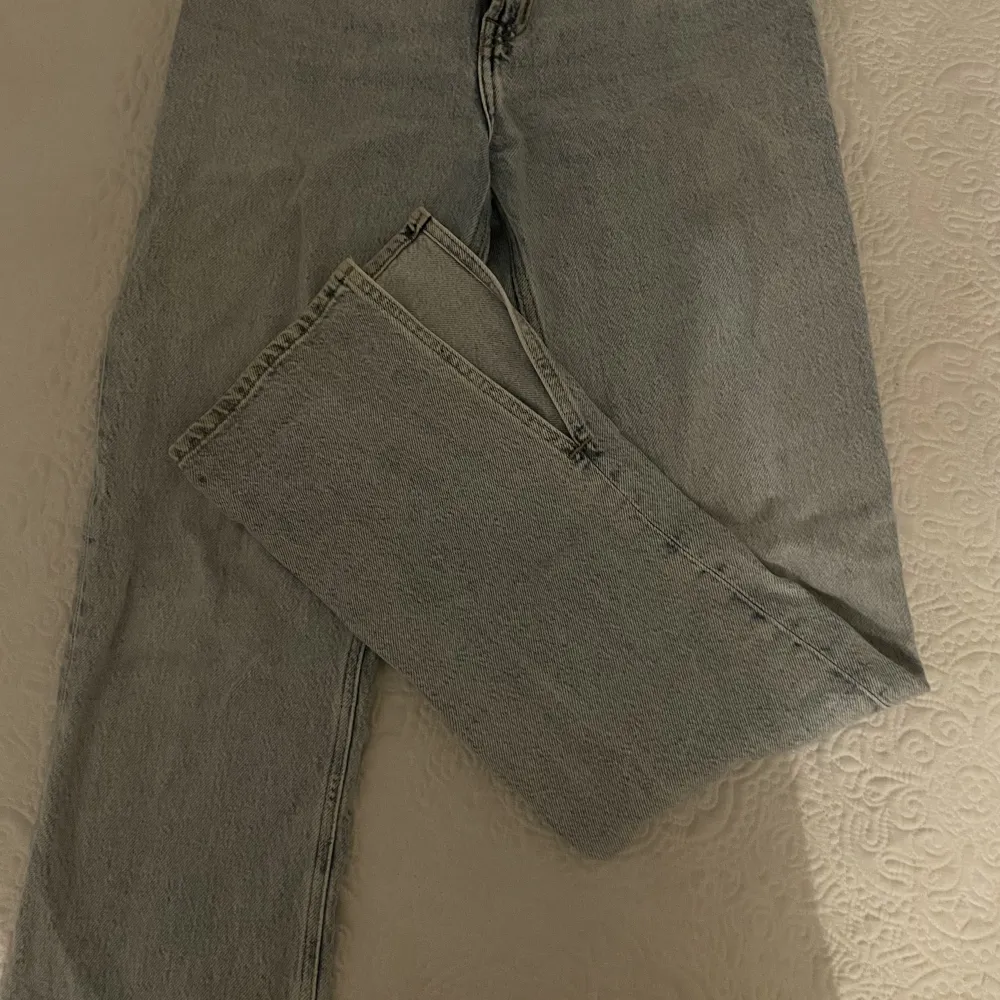 Midwaist bootcut jeans strl 36/S . Jeans & Byxor.