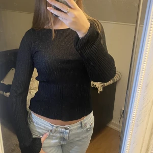 Bikbok Tröja - Snygg med stora armar Säljer för 99