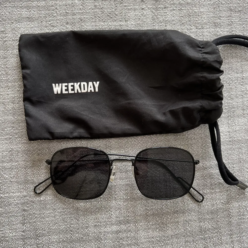Svarta glasögon från weekday-aldrig använda . Accessoarer.