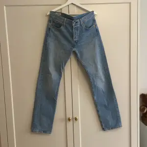 Storlek 30/32 Levis 501 bra skick.