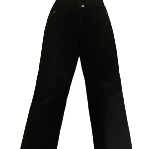 Jeans köpt i Italien  - Super snygga jeans som jag köpte i italien, i storlek 34! Tveka inte att skriva för fler frågor 🤍