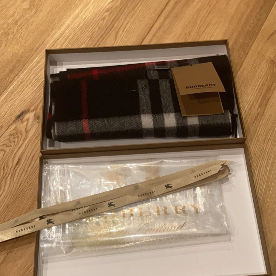 Burberry halsduk - 91