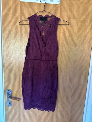 Klänning  - Kort Fest klänning, storlek small 