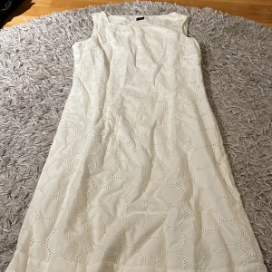 Klänning  - En jättefin klänning från Esprit i ett jättefint skick 