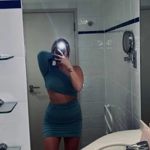 Klänning oh polly  - Klänning från oh polly , sitter snyggt , har bara testat 