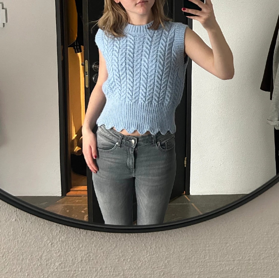 Blå stickad väst  - 90