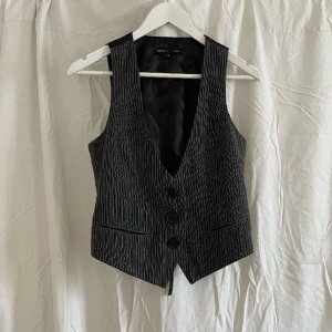 Väst - Vintage väst i strl M. Perfekt skick!