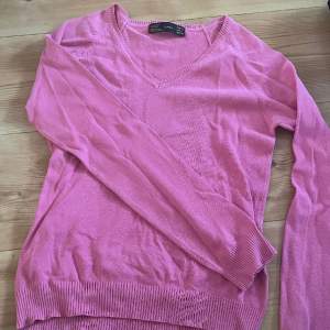 rosa finstickad tröja från zara, storlek L