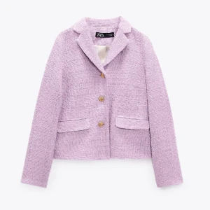 Kavaj  - Rosa kavaj från zara. Använd 1 gång. Otroligt söt. Rosa/lila. 