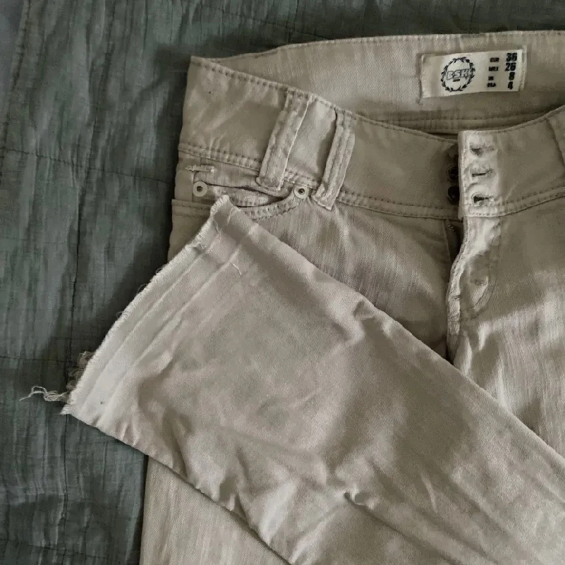 Skit snygga lågmidjade Jense 