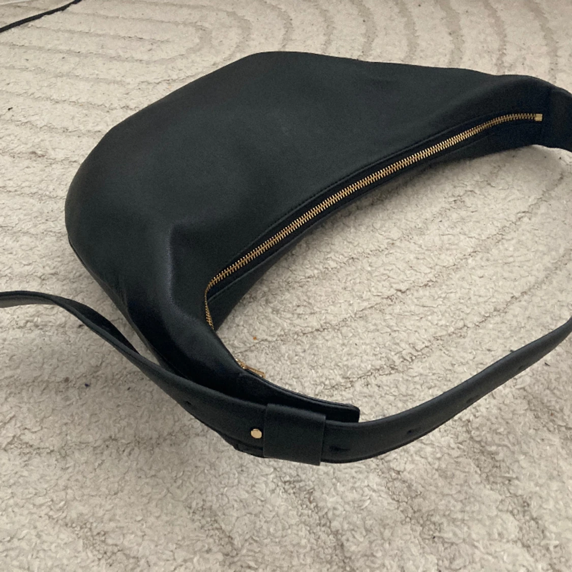 Arket leather bag - 90