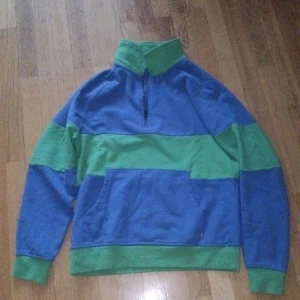 Levis tröja - Levis tröja köpt på Levis butiken för 899 kr