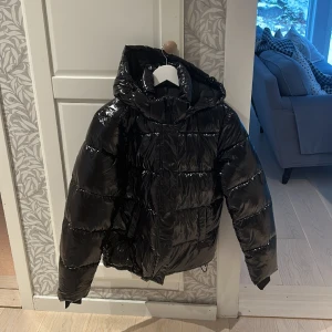 Jacka ny  - Snygg dunjacka Only köpt på Zalando 