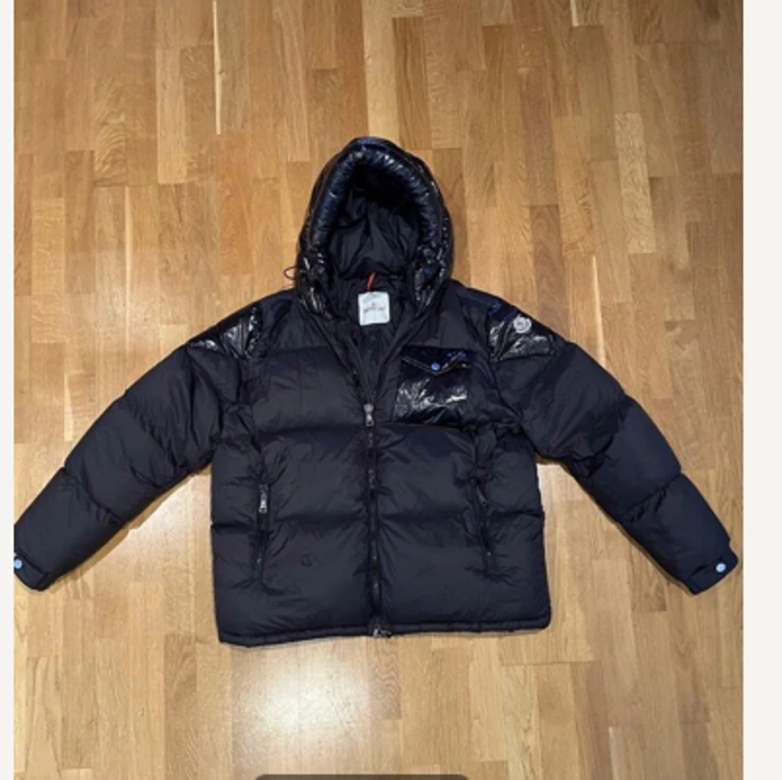 Moncler jacka  - 90