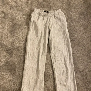 Lågmidjade mjukisbyxor - Populära bik bok Lågmidjade mjukisbyxor