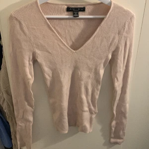 Långärmad rosa tröja - Använd en gång står m men skulle säga xs-s den är stretchig