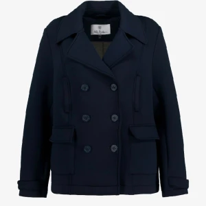 Kappa - Säljer den här jätte fina kappan då den inte kommer till användning❣️Nypris 1121kr