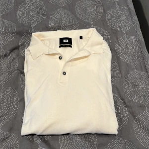 Långarmad pike - Långarmad pike från zalandp som aldrig är använd. Storlek L.