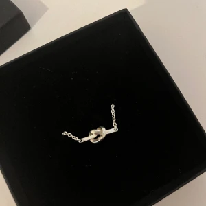 Efva Attling Armband - Helt oanvänd, fått i present inget för mig vill bli av med   Originalpris 1300kr