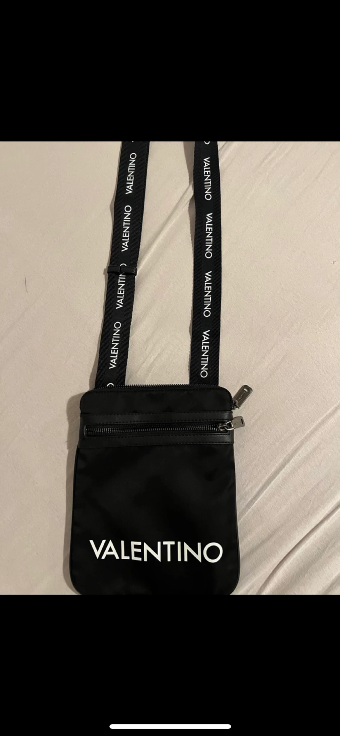 Äkta Valentino väska  - 90