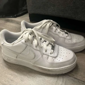 Nike Air force - Använda Nike AirFprce, storlek 36,5