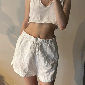 Linneshorts  - Linneshorts, bra skick!! Köparen står för frakt! 🌻