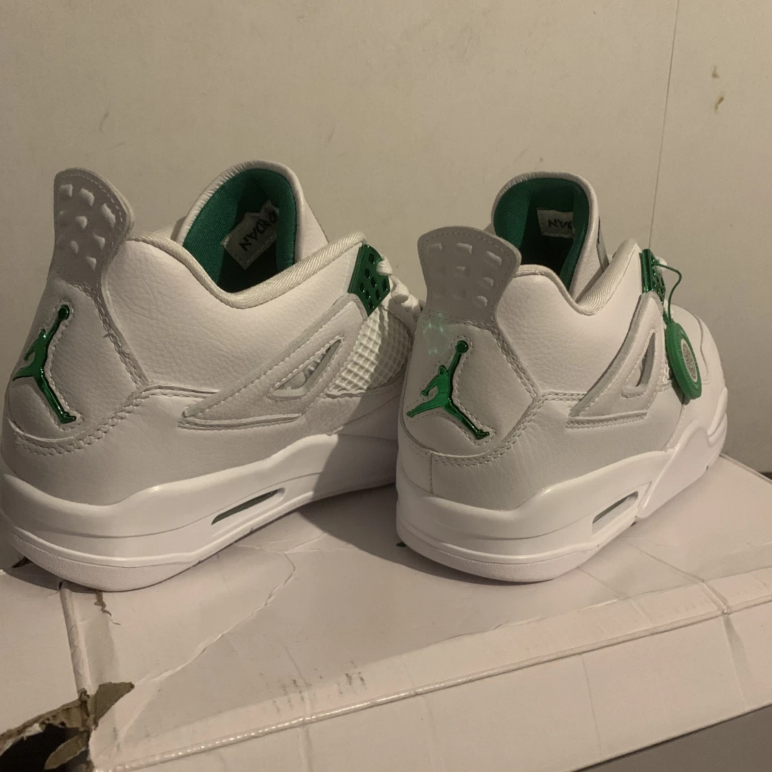 jordan 4 metallic green  - 90