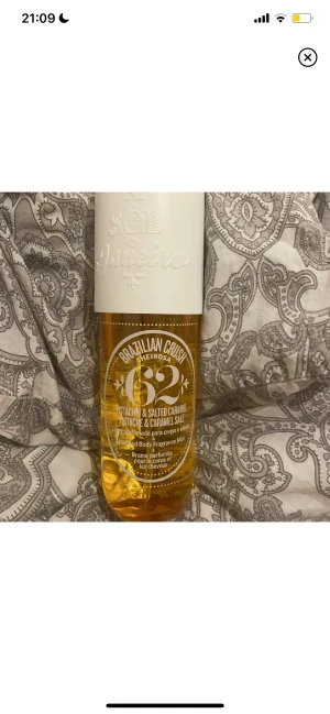 sol de janeiro body mist 240ml - Den populära goda bodymisten från sol de Janeiro. Kommer tyvärr inte till användning då jag har flera av samma. Använd ungefär tre sprayningar. Nypriset var 399kr