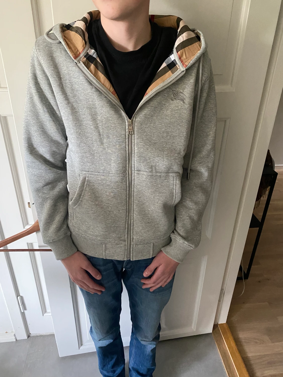 Burberry zip hoodie  - 90
