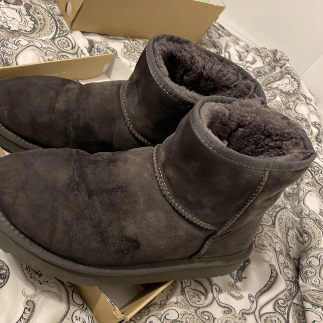 Lawrence Grey UGS  - 90