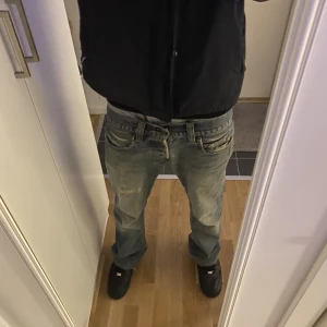 LEVIS BOOTCUT - Levis bootcut jeans säljer för dem e lite för korta på mig (är 184) annars sexiga jeans.🥂✌🏽