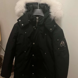 Äkta mosse knuckle  - Äkta jacka sälj efter som att den är för liten. 