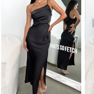 Klänning - Svart klänning från thats so fetch, aldrig använd 