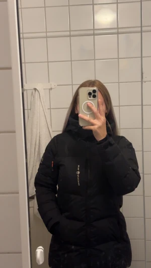 Sail racing - Som helt ny, nypris 3000kr mitt pris 1000kr. Snabb affär prioriteras. Kan mötas upp i Borås annars skickar jag den :)