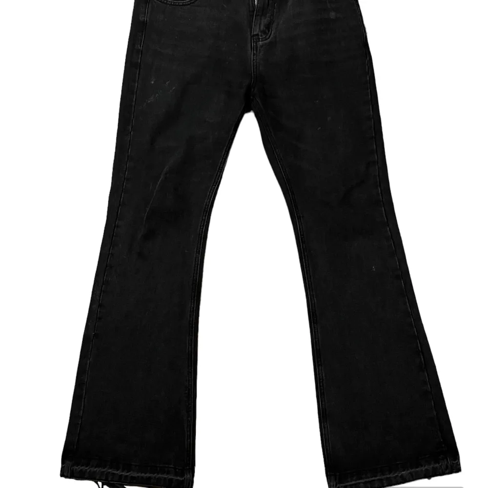 Flared jeans Size 31  Waist across 42cm Rise 27cm Length 110cm Leg openi. Jeans & Byxor.