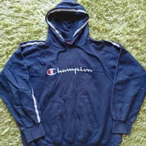 Champion hoodie  - Bra skick, passade inte mig
